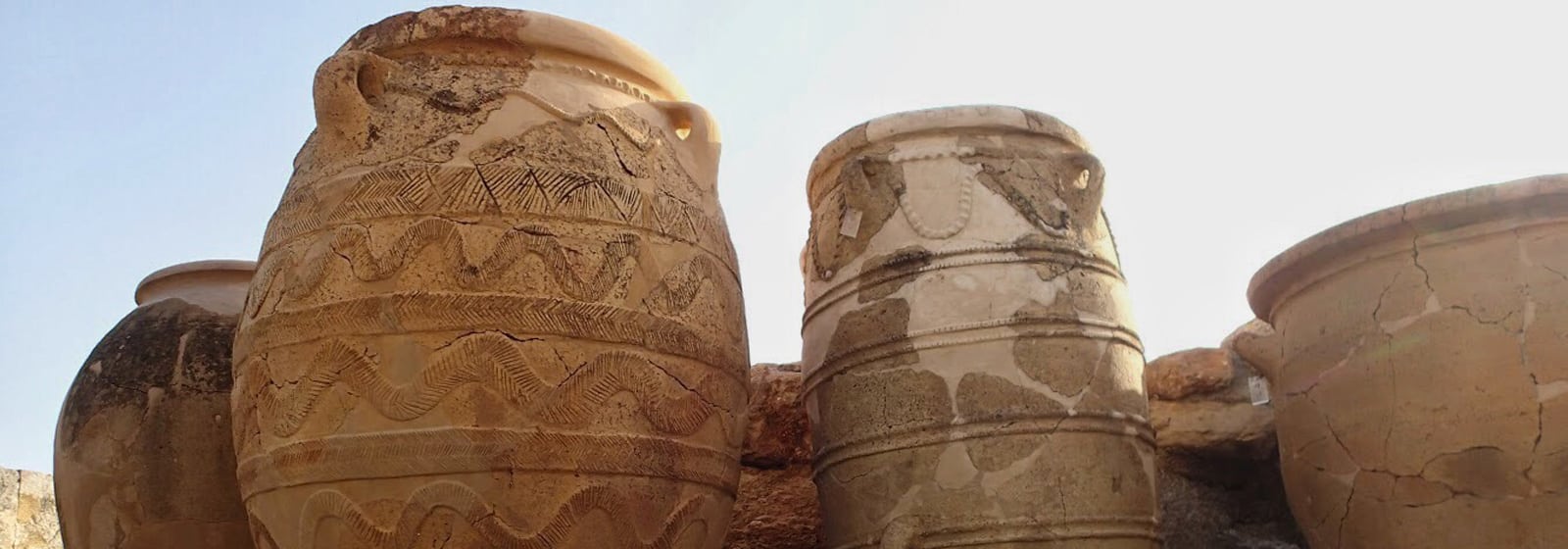 Artifacts from Palace of Knossos