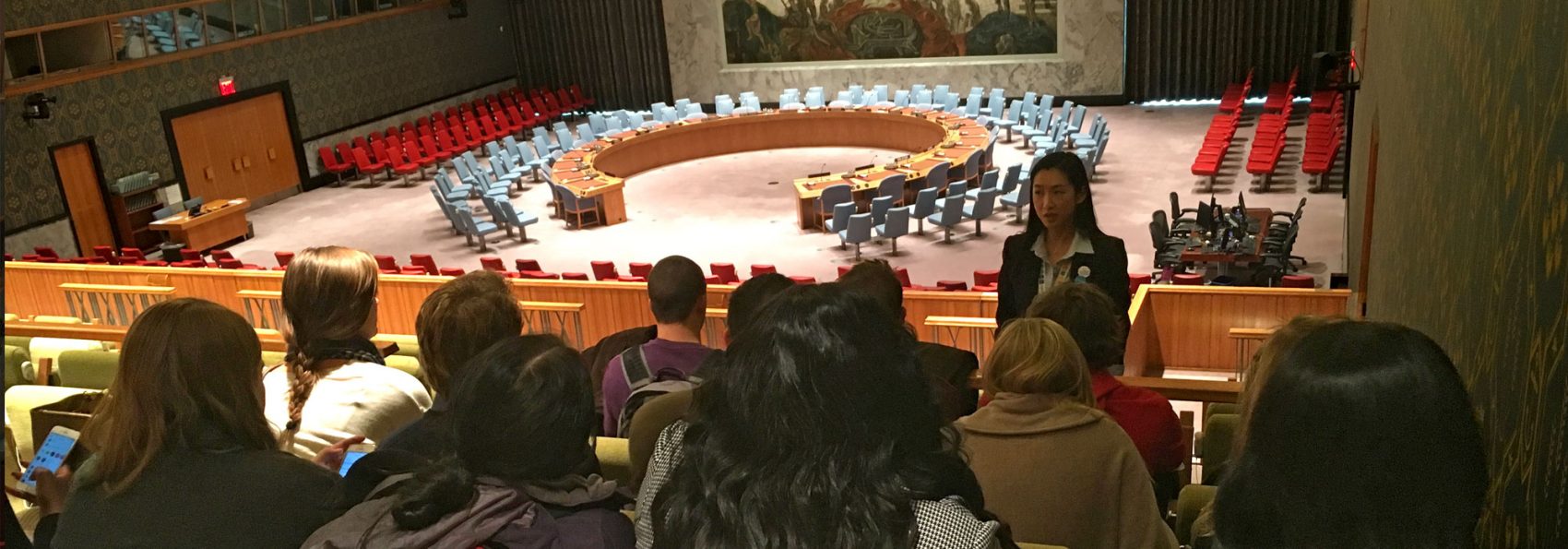 A group of students on a tour of the UN building in New York on a 2016 Winter Term trip.