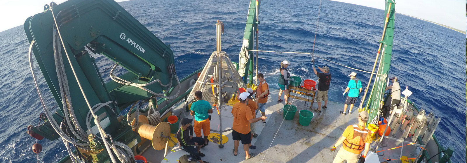 Eckerd marine science researchers aboard research vessel in Cuba