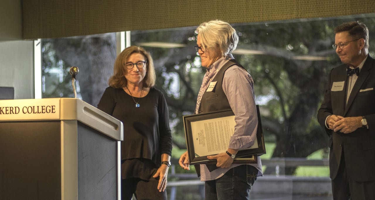 Dr. Vincent receives the award