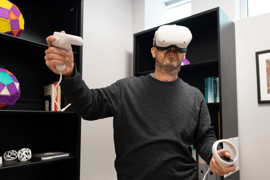 Virtual Professor Eckerd professor receives grant for virtual reality technology - News ...